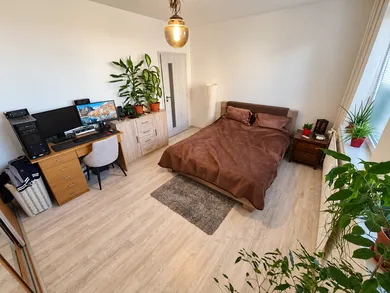 Na predaj 2-izbový byt, 69 m², Nové Zámky, Nábrežná