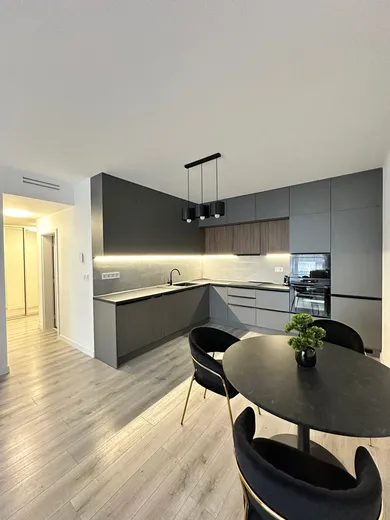 Na prenájom 2-izbový byt, 57 m², Nitra