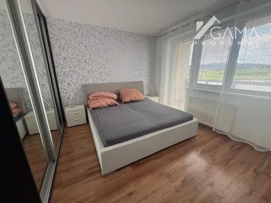 Na predaj 4-izbový byt, 99 m², Poprad, Uherova