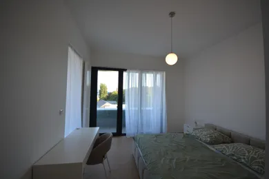 Na prenájom 3-izbový byt, 85 m², Košice-Staré Mesto, Žriedlová