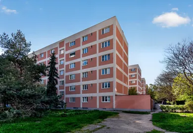Na predaj 2-izbový byt, 42 m², Bratislava-Nové Mesto, Šancová