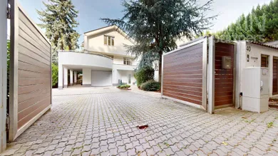Дома на продажу, 5-комнатные, Bratislava-Staré Mesto · €1 190 000
