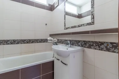 Na predaj 3-izbový byt, 66 m², Pezinok, Bystrická