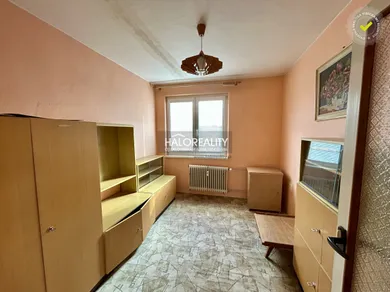 Na predaj 3-izbový byt, 54 m², Prievidza