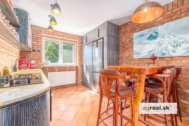 Byty na predaj 3-izbový, Bratislava-Staré Mesto · €270 000