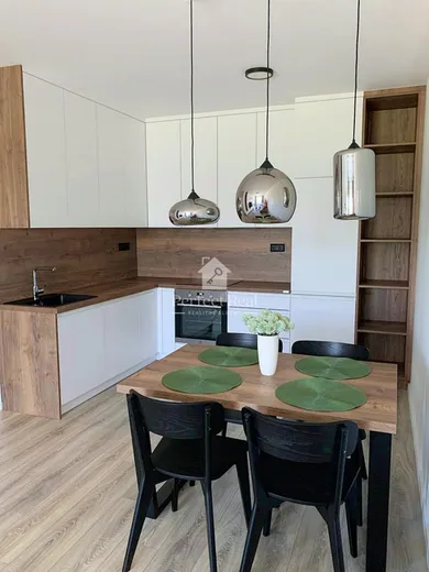 Na prenájom 2-izbový byt, 52 m², Bratislava-Záhorská Bystrica