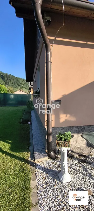 Na predaj 2-izbový dom, 255 m², Veľká Lodina