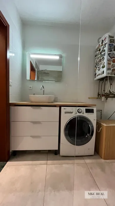 Na prenájom 1-izbový byt, 42 m², Piešťany, Bratislavská