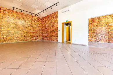 Na predaj komerčné, 101 m², Bratislava-Podunajské Biskupice