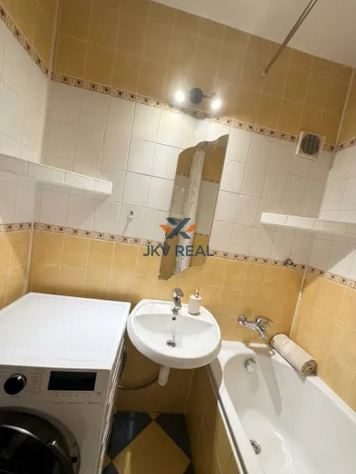 Na prenájom 2-izbový byt, 56 m², Prešov, Sekčov