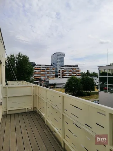 Mieszkania na sprzedaż, 2-pokojowe, Bratislava-Petržalka · €195 960