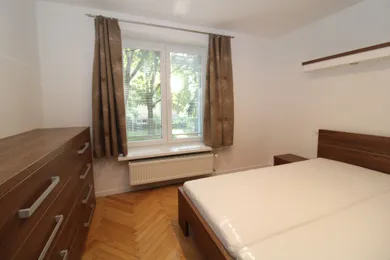 Na prenájom 3-izbový byt, 76 m², Piešťany, Vajanského