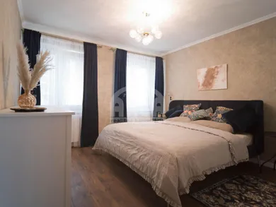 Na prenájom 3-izbový byt, 64 m², Michalovce, -