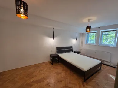 Na predaj 2-izbový byt, 55 m², Bratislava-Ružinov, Komárnická