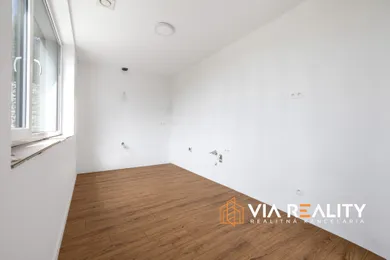 Na predaj 3-izbový dom, 100 m², Dunajská Lužná, Lipnicka