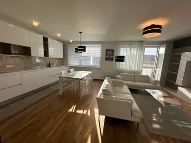 Mieszkania na wynajem, 3-pokojowe, Bratislava-Dúbravka · €1450