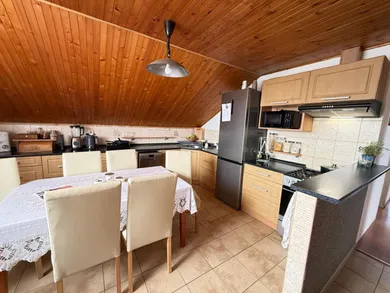 Na predaj 10-izbový dom, 300 m², Krušovce