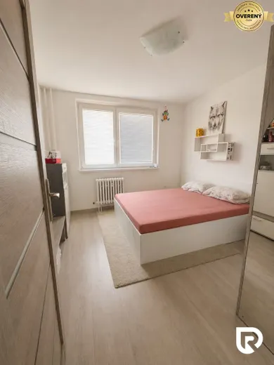Na predaj 3-izbový byt, 70 m², Bratislava-Petržalka, Mlynarovičova