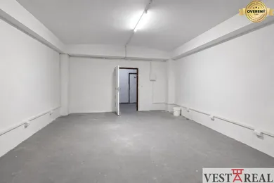 Komerčné priestory na prenájom, Trnava · €176