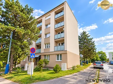 Na predaj 2-izbový byt, 51 m², Hlohovec, Kpt. Nálepku