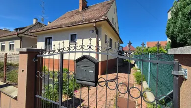 Domy na sprzedaż, 3-pokojowe, Piešťany · €260 000
