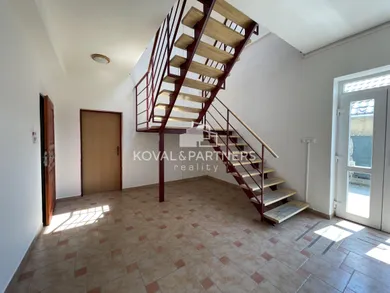 Na prenájom objekt, 17 m², Nitra, Novozámocká ulica