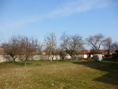 Na predaj pozemok, Veľký Meder