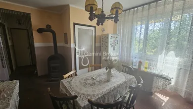Na predaj 4-izbový dom, 200 m², Forró