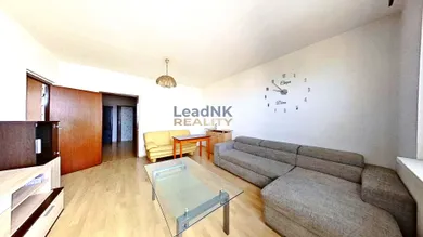 Kiadó lakások, 3-szobás, Pezinok · €600