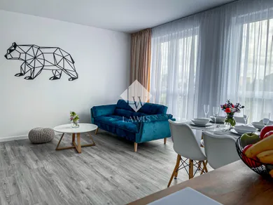 Mieszkania na wynajem, 3-pokojowe, Poprad · €760