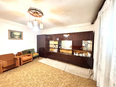 Na predaj 4-izbový dom, 110 m², Modrany