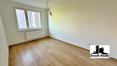 Na predaj 3-izbový byt, 60 m², Veľký Meder, Ružová