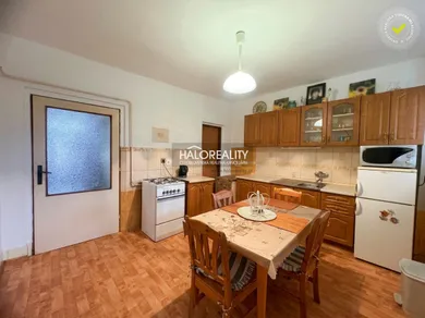 Na predaj dom, 179 m², Slovenský Grob