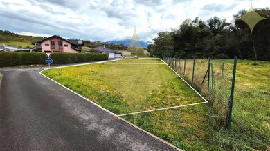 Na predaj pozemok, 473 m², Beňadiková