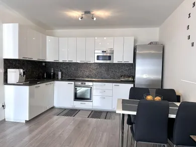 Na prenájom 2-izbový byt, 53 m², Malacky, Cesta Mládeže