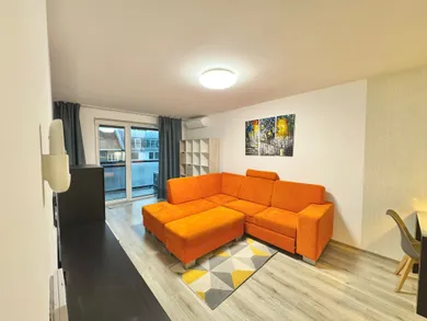 Na prenájom 3-izbový byt, 81 m², Bratislava-Ružinov, Miletičova
