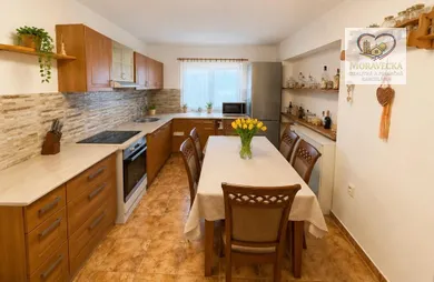 Na prenájom 4-izbový dom, 200 m², Machulince, Žitavská