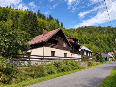 Na predaj 8-izbový dom, 340 m², Jarabá, Široká