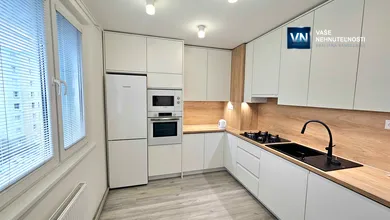 Квартири в оренду, 3-кімнатні, Prešov · €550