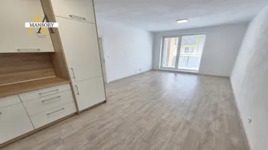 Na prenájom 2-izbový byt, 55 m², Bytča