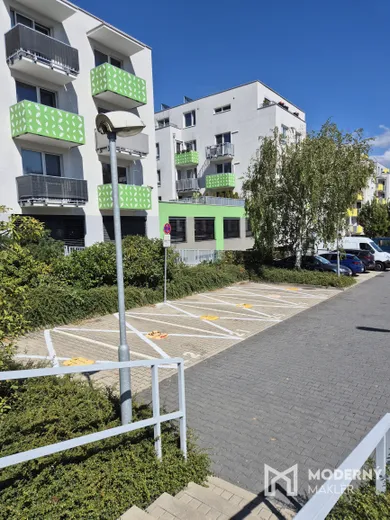 Na prenájom objekt, Bratislava-Dúbravka, Agátová