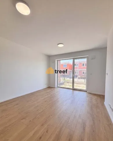 Mieszkania na sprzedaż, 1-pokojowe, Dvorníky · €102 200