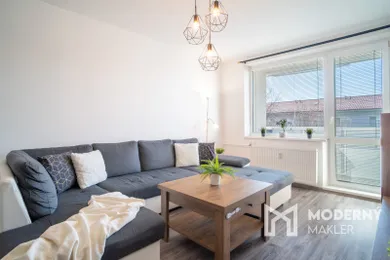 Квартири в оренду, 3-кімнатні, Malacky · €800
