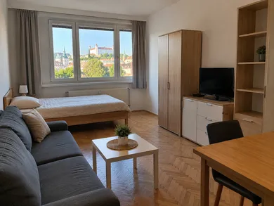 Kiadó lakások, 1-szobás, Bratislava-Staré Mesto · €600