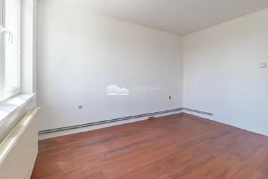 Na predaj 4-izbový byt, 85 m², Budmerice