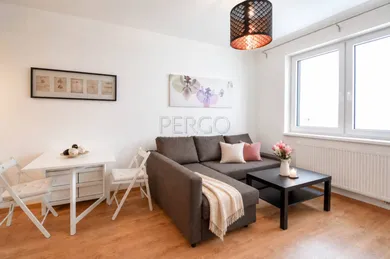 Na prenájom 2-izbový byt, 50 m², Bratislava-Ružinov