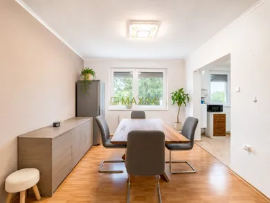 Na predaj 4-izbový byt, 78 m², Jahodná