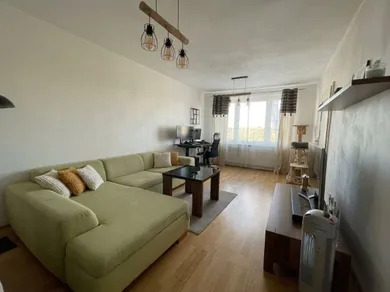 Na predaj 2-izbový byt, 65 m², Zvolen, Generála Asmolova