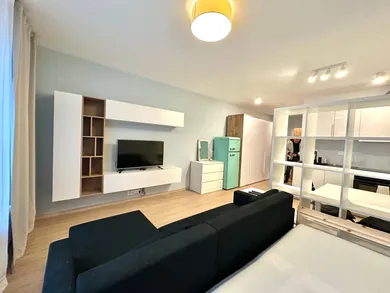 Na prenájom 1-izbový byt, 35 m², Bratislava-Ružinov, Galvaniho