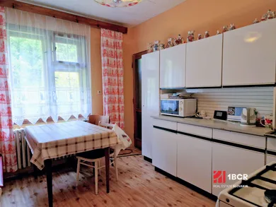 Na predaj 5-izbový dom, 145 m², Svätý Jur, Podhradie